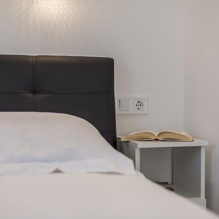 Apartments Biserka Bol Luaran gambar