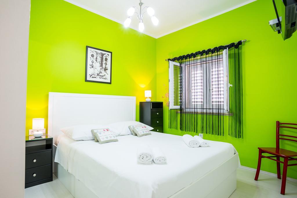 Apartments Biserka Bol Bilik gambar