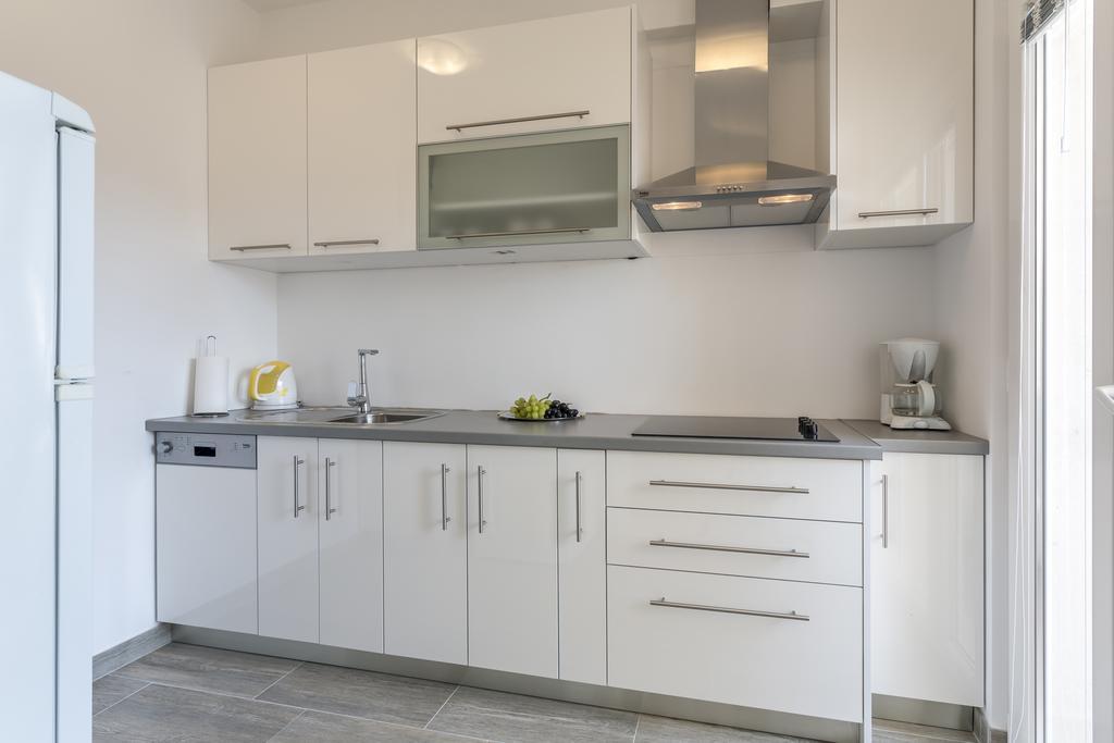 Apartments Biserka Bol Luaran gambar