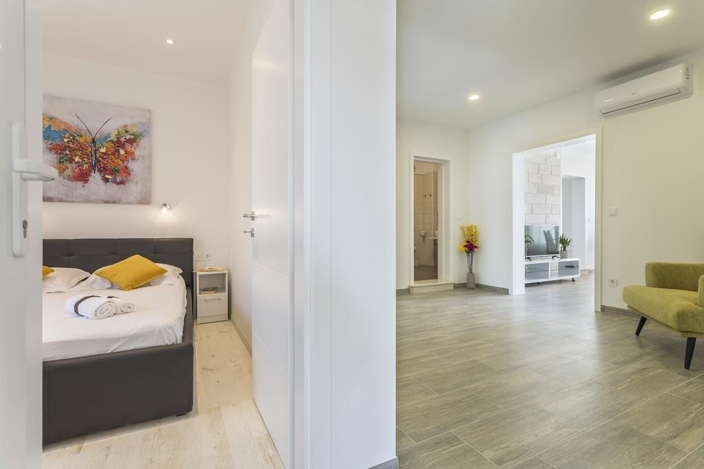 Apartments Biserka Bol Luaran gambar